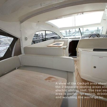 Zen Dog Luxury Motor Yacht Hotell Lymington Exteriör bild